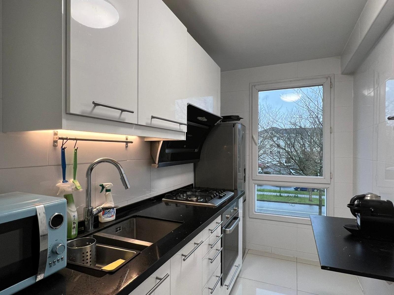 Location 3 Chambres Spacieuses Dans Appartment 2 Mn Rer Bussy Saint Georges Екстериор снимка